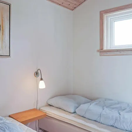 4 Person Holiday In Ferienhaus